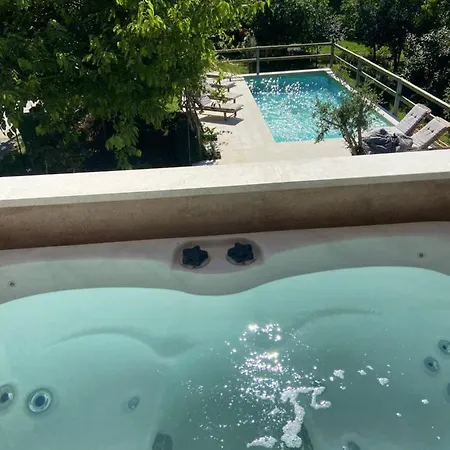 Wellness House Oliva, Heated Pool, Sauna And Jacuzzi *
