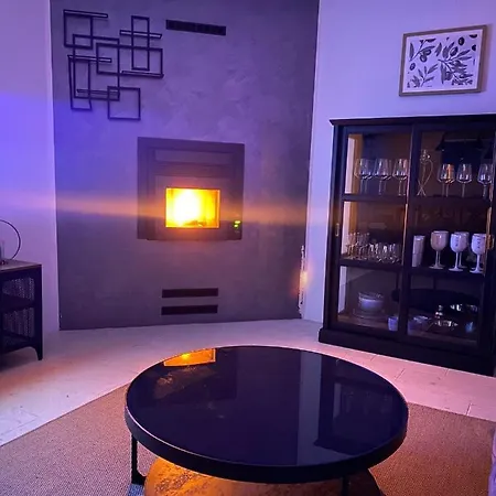 Wellness House Oliva, Heated Pool, Sauna And Jacuzzi Villa *