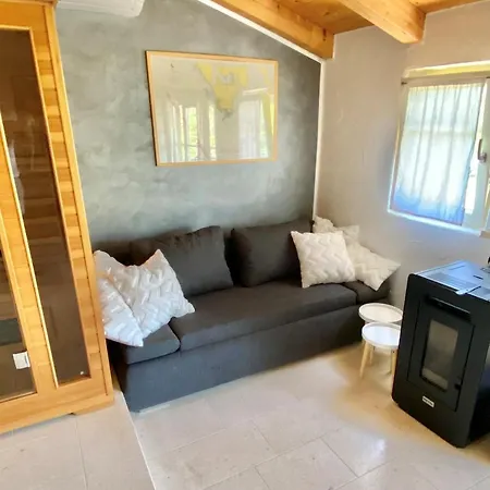 Wellness House Oliva, Heated Pool, Sauna And Jacuzzi *