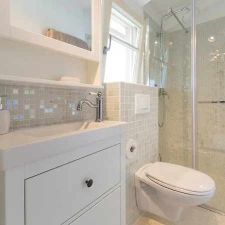 Wellness House Oliva, Heated Pool, Sauna And Jacuzzi Villa